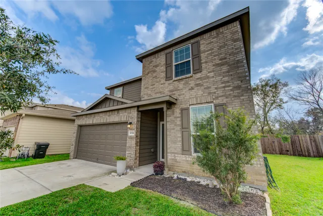 $2,600 | 6706 Hobby Wind Ridge Drive, Houston, TX 77075