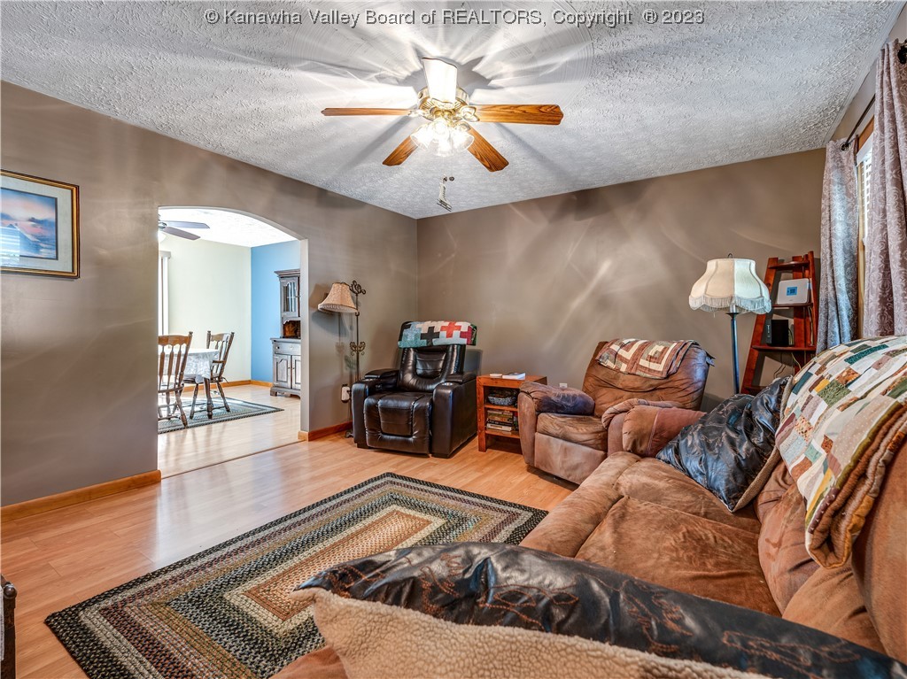 975 Co Rte 50/1 Culloden, WV 25510 - Photo 13 of 32 Gallery Image 13