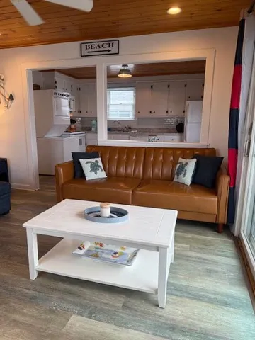 $1,085,000 | 542 Ocean Avenue, Wells, ME 04090