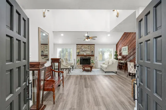 $525,000 | 26 Wishbonebush Road, The Woodlands, TX 77380