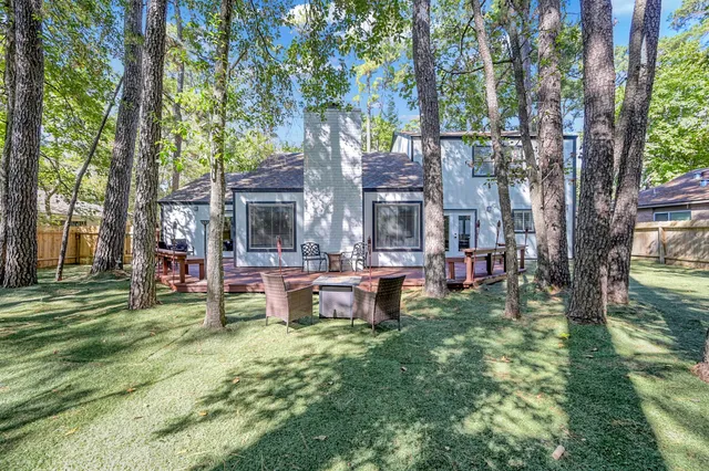 $525,000 | 26 Wishbonebush Road, The Woodlands, TX 77380