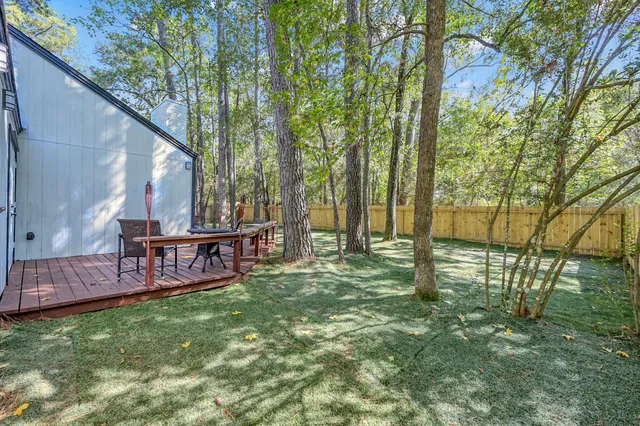 $525,000 | 26 Wishbonebush Road, The Woodlands, TX 77380