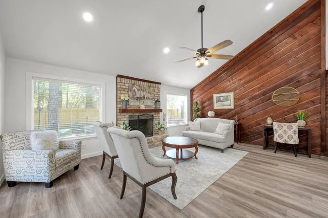 $525,000 | 26 Wishbonebush Road, The Woodlands, TX 77380