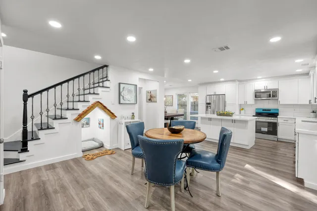 $525,000 | 26 Wishbonebush Road, The Woodlands, TX 77380