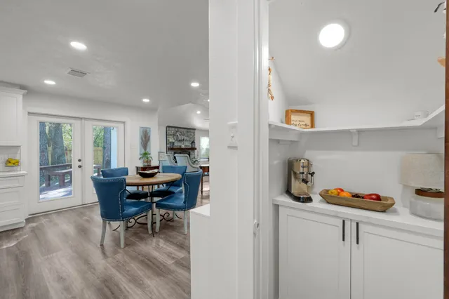 $525,000 | 26 Wishbonebush Road, The Woodlands, TX 77380