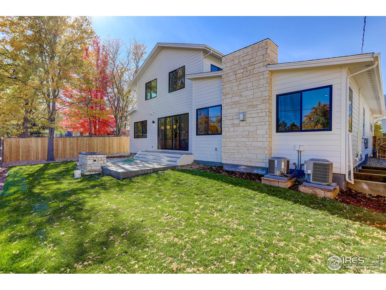 1140 Fairfield Drive Boulder, CO 80305 - Photo 8 of 40