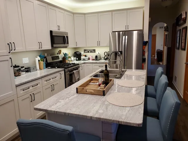 $209,900 | 612 Crystal Springs Court, Ingleside, IL 60041