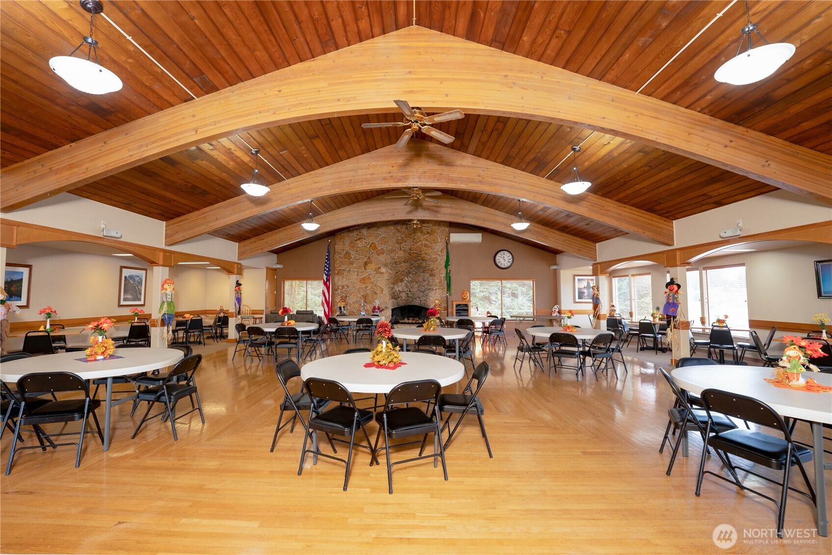 1415 84th Street Southeast, Unit 54 Everett, WA 98208 - Photo 15 of 19 a living room with lots of furniture and lots of furniture