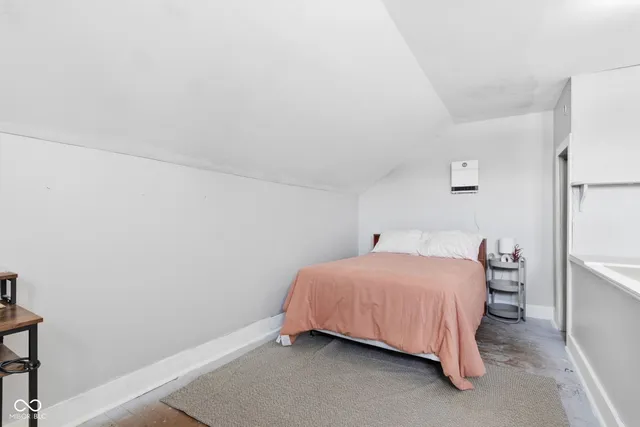 $169,900 | 909 South A Street, Elwood, IN 46036