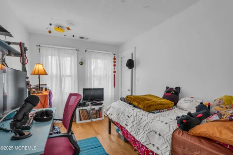 $899,000 | 81 Pinckney Road, Red Bank, NJ 07701