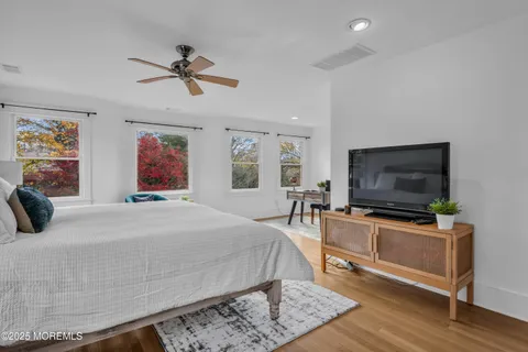 $899,000 | 81 Pinckney Road, Red Bank, NJ 07701