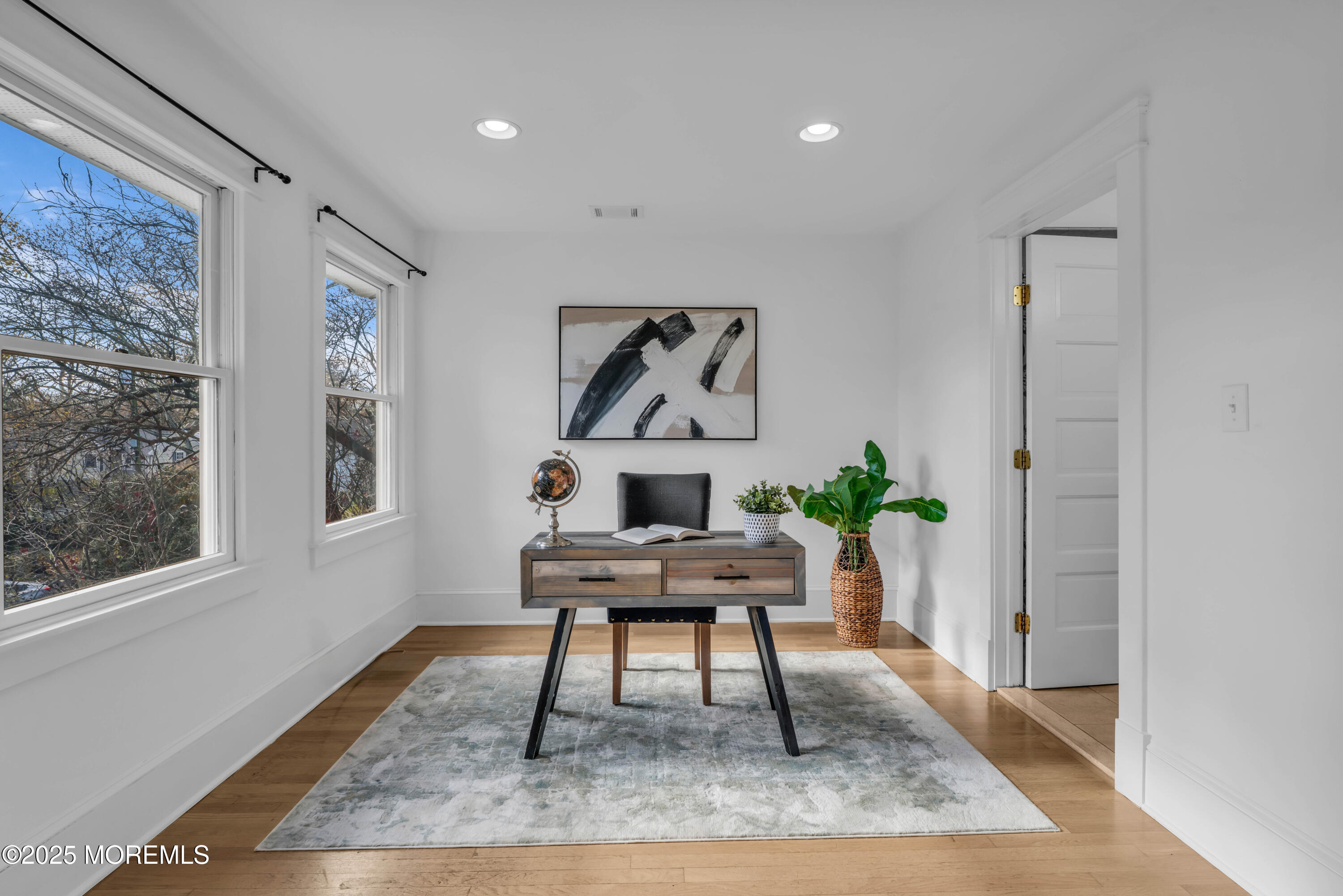 81 Pinckney Road Red Bank, NJ 07701 - Photo 24 of 38 photos_high_resolution_HOM04898