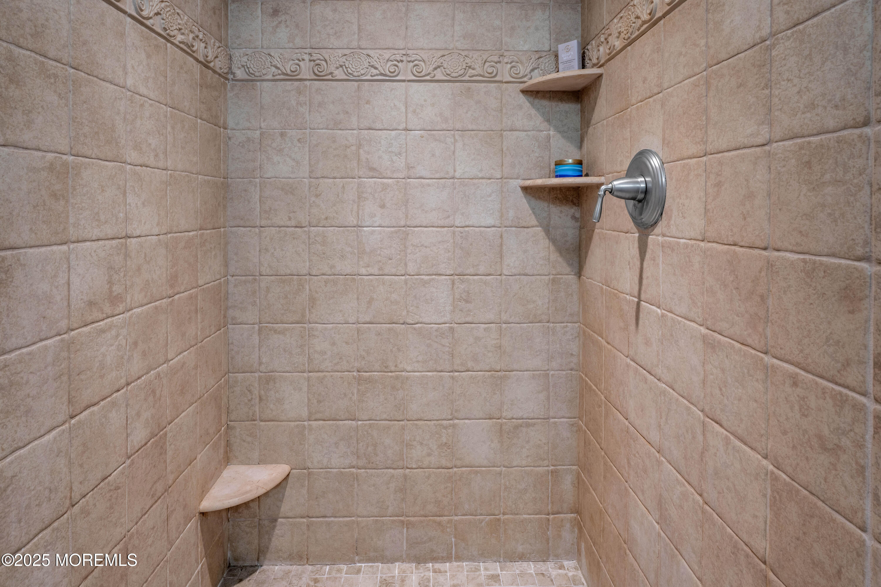 81 Pinckney Road Red Bank, NJ 07701 - Photo 28 of 38 photos_high_resolution_HOM04918