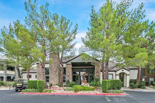 $2,350 | 555 East Silverado Ranch Boulevard, Unit 2094, Las Vegas, NV 89183