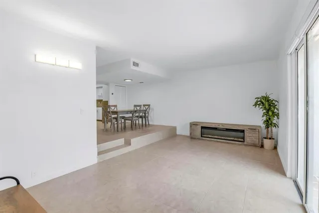 a view of a livingroom with furniture