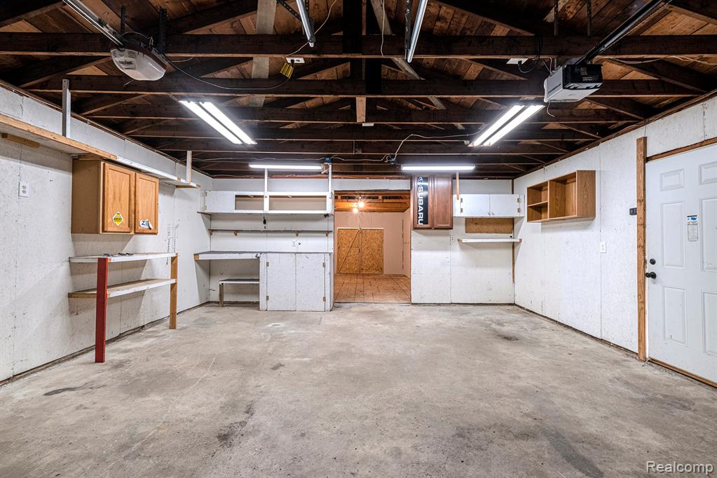4434 Dublin Road Burton, MI 48529 - Photo 22 of 25