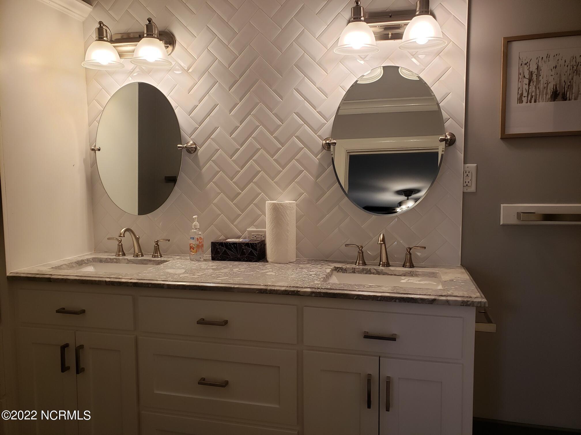 309 Canterbury Road Northwest Wilson, NC 27896 - Photo 17 of 33 PRINCIPAL BATH