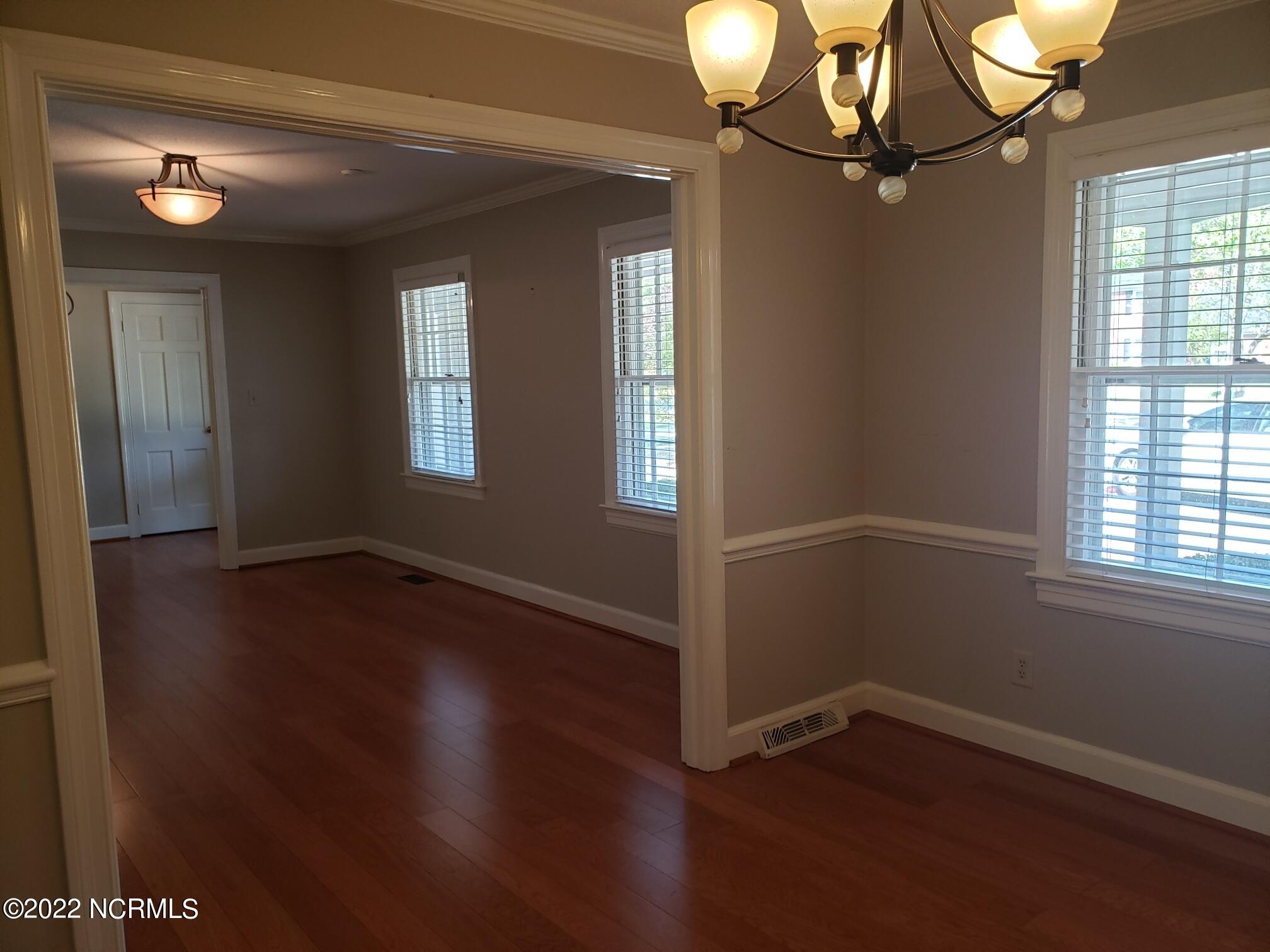 309 Canterbury Road Northwest Wilson, NC 27896 - Photo 5 of 33 DINING ROOM