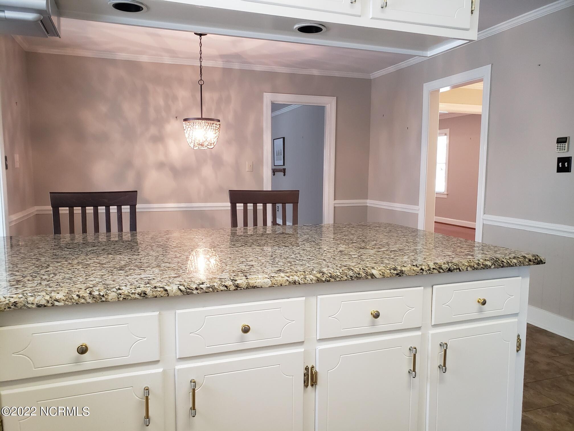 309 Canterbury Road Northwest Wilson, NC 27896 - Photo 8 of 33 BREAKFAST AREA