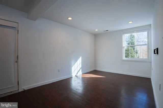 $649,000 | 4 Ivy Lane, Yardley, PA 19067