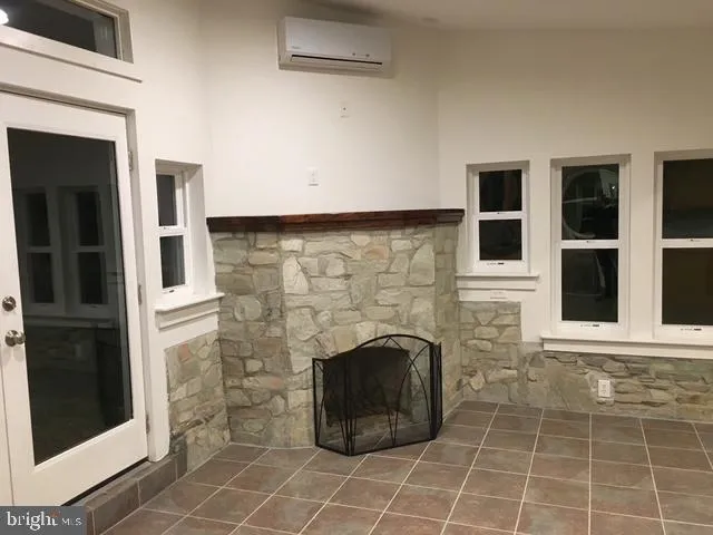 $649,000 | 4 Ivy Lane, Yardley, PA 19067