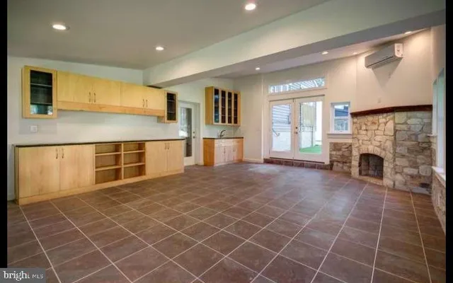 $649,000 | 4 Ivy Lane, Yardley, PA 19067