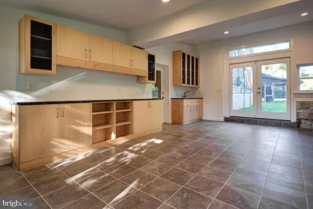 $649,000 | 4 Ivy Lane, Yardley, PA 19067