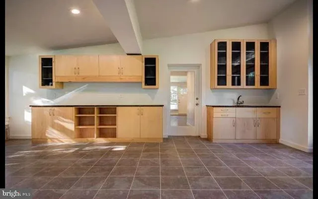 $649,000 | 4 Ivy Lane, Yardley, PA 19067