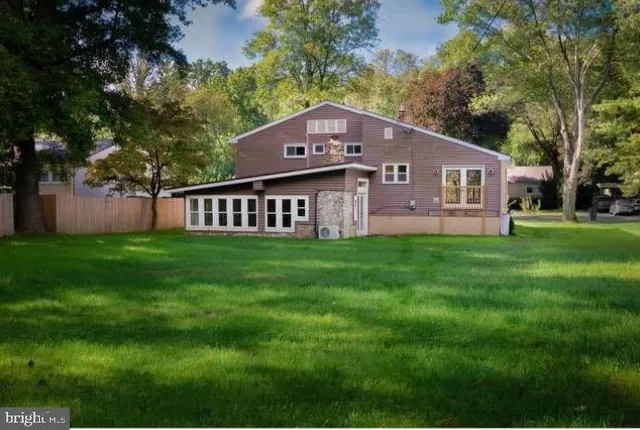 $649,000 | 4 Ivy Lane, Yardley, PA 19067