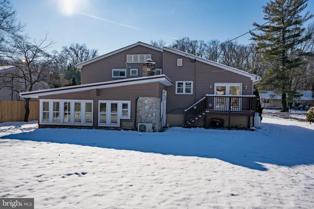 $649,000 | 4 Ivy Lane, Yardley, PA 19067