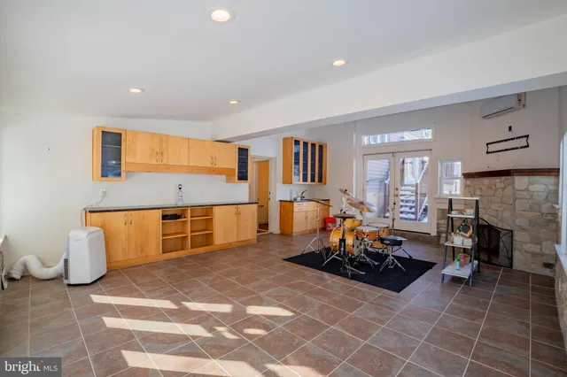 $649,000 | 4 Ivy Lane, Yardley, PA 19067