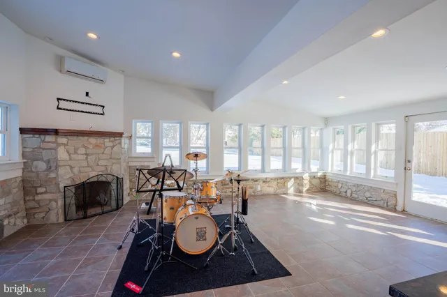 $649,000 | 4 Ivy Lane, Yardley, PA 19067