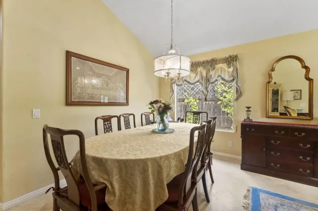 $979,900 | 9942 Theresa Lane, Santee, CA 92071