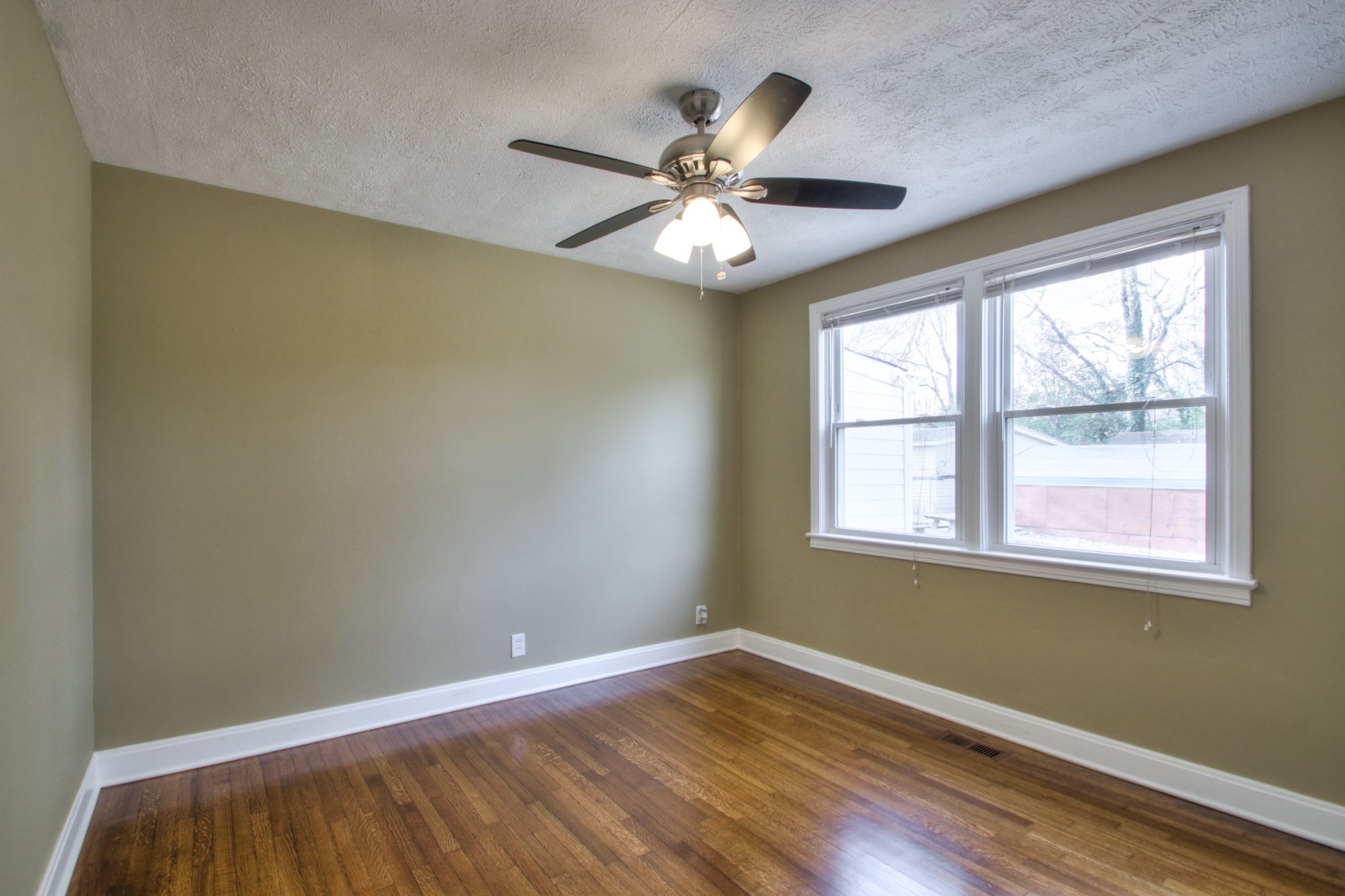 2721 Live Oak Road Nashville, TN 37210 - Photo 6 of 16 Gallery Image 6
