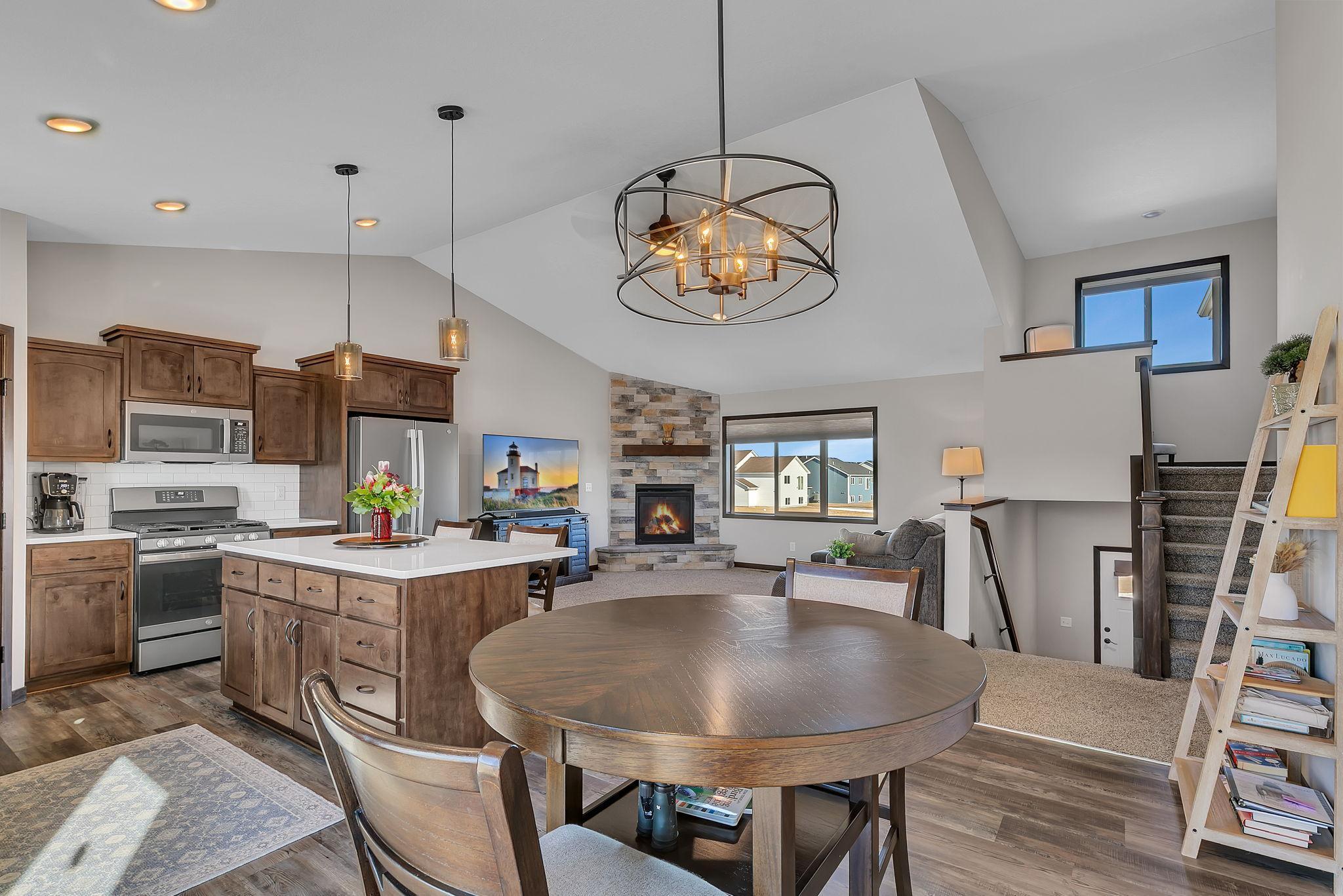 4617 8th Street Northeast St. Cloud, MN 56304 - Photo 10 of 33