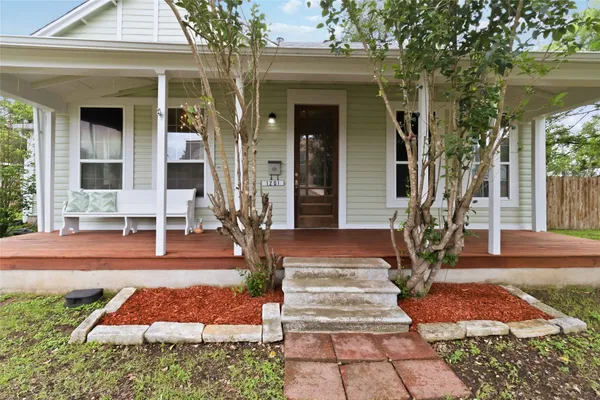 $315,000 | 1201 Farm Street, Bastrop, TX 78602