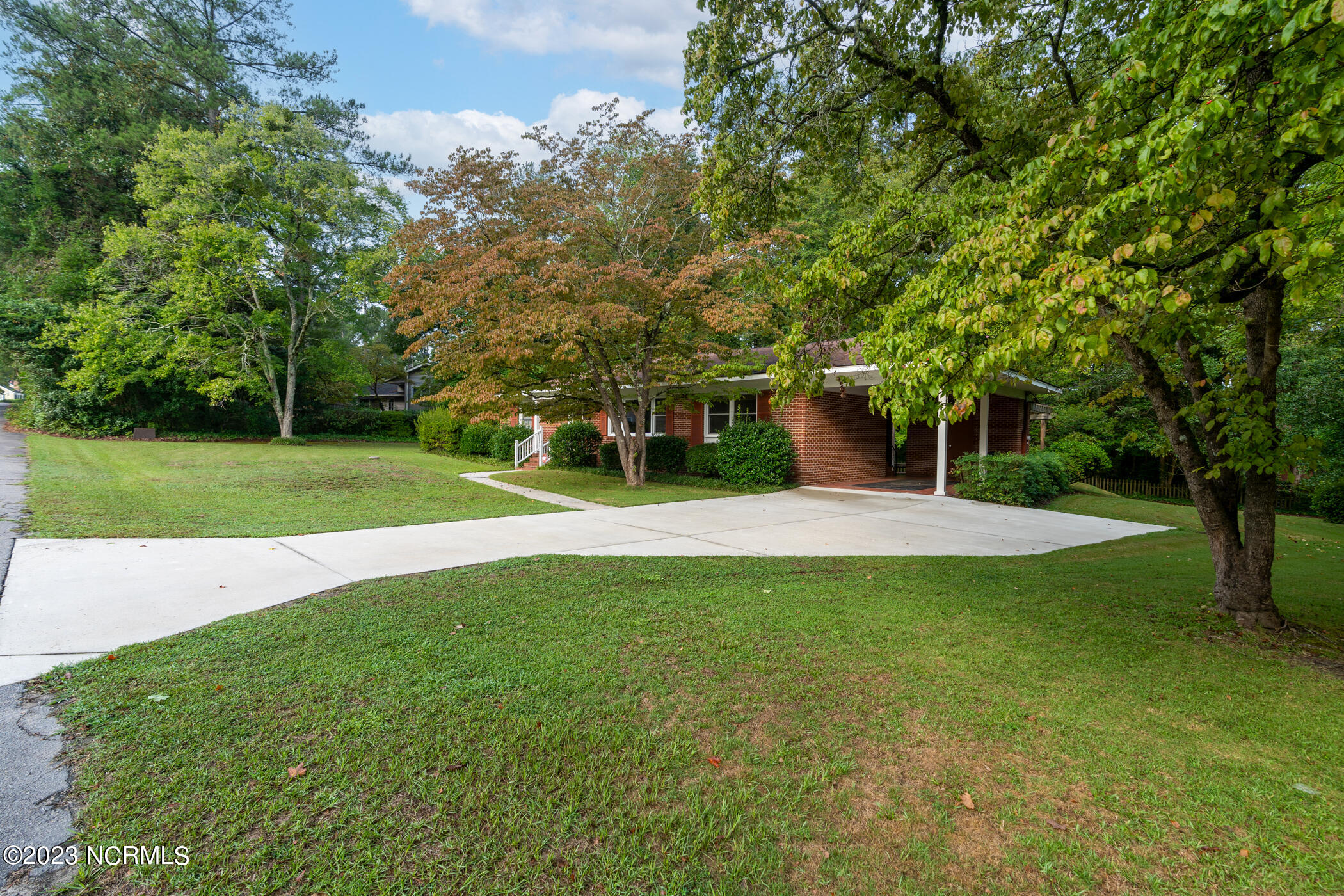 1415 Cumberland Circle Rockingham, NC 28379 - Photo 5 of 31 DSC00134-Edit