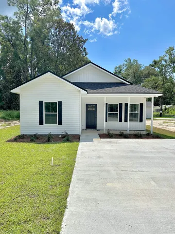 $218,999 | 1687 Dr Mlk Jr Memorial Road, Crawfordville, FL 32327