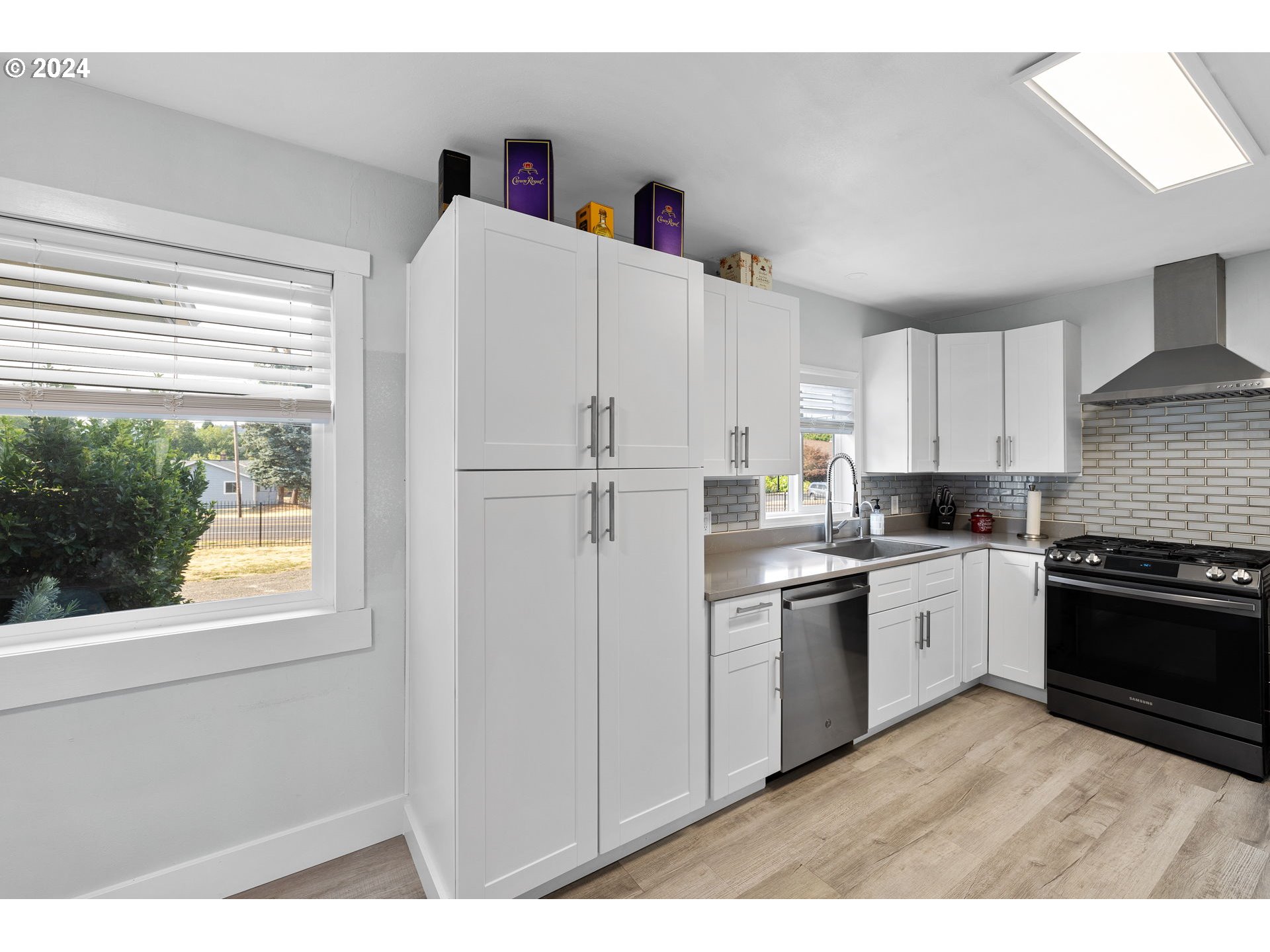 18255 Southwest Kinnaman Road Beaverton, OR 97078 - Photo 13 of 38 Gallery Image 13