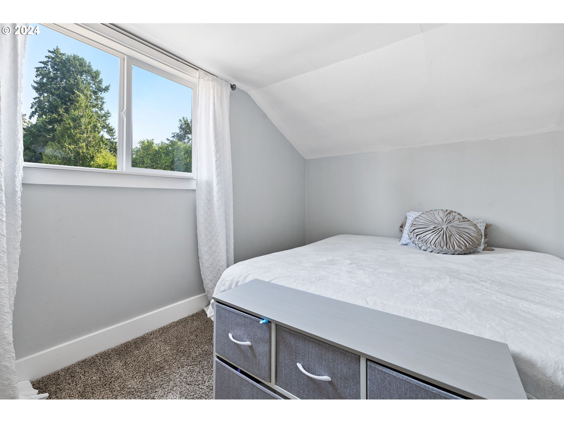 18255 Southwest Kinnaman Road Beaverton, OR 97078 - Photo 24 of 38 Gallery Image 24