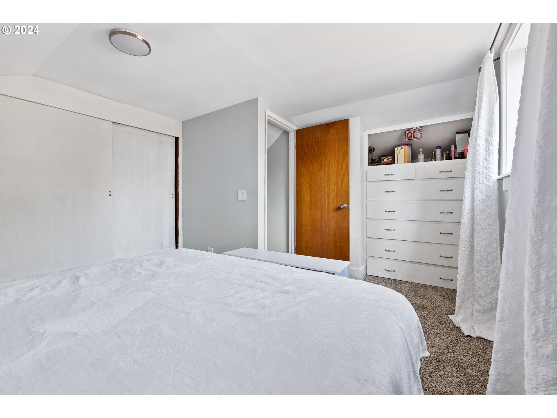 18255 Southwest Kinnaman Road Beaverton, OR 97078 - Photo 25 of 38 Gallery Image 25