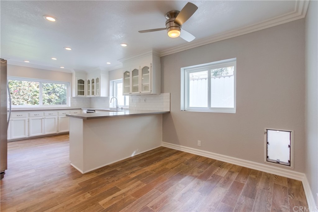 917 Emerald Street Redondo Beach, CA 90277 - Photo 19 of 75