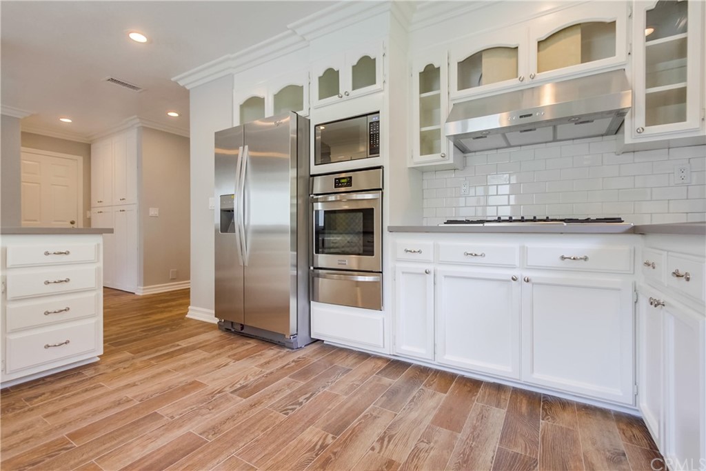 917 Emerald Street Redondo Beach, CA 90277 - Photo 27 of 75