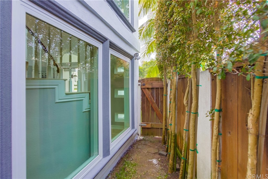 917 Emerald Street Redondo Beach, CA 90277 - Photo 64 of 75