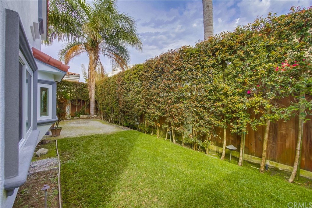917 Emerald Street Redondo Beach, CA 90277 - Photo 72 of 75