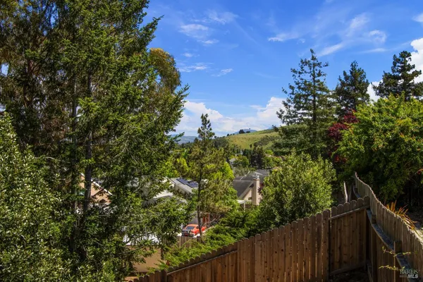 $799,000 | 618 Rose Drive, Benicia, CA 94510