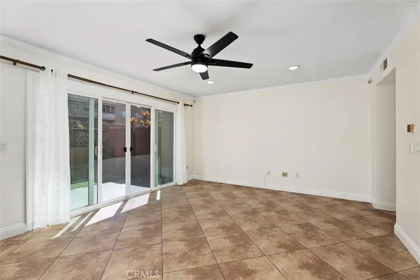 $2,450 | 6600 Warner Avenue, Unit 189, Huntington Beach, CA 92647