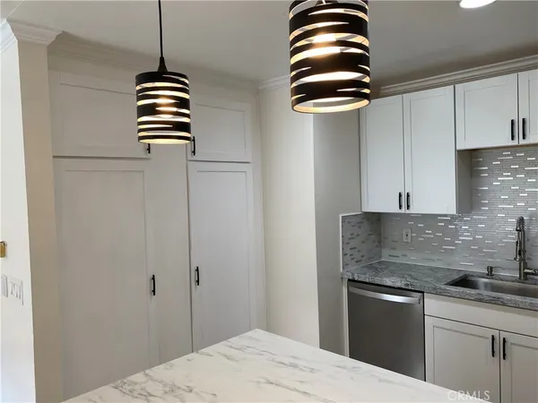 $2,450 | 6600 Warner Avenue, Unit 189, Huntington Beach, CA 92647