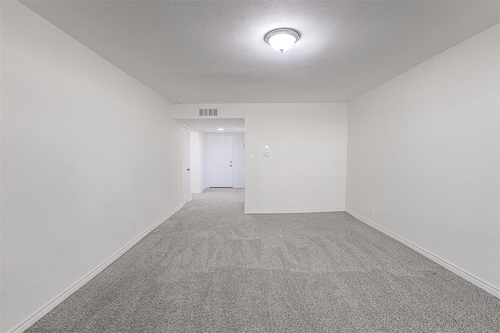 5055 Ridglea Lane, Unit 1105 Fort Worth, TX 76116 - Photo 4 of 11