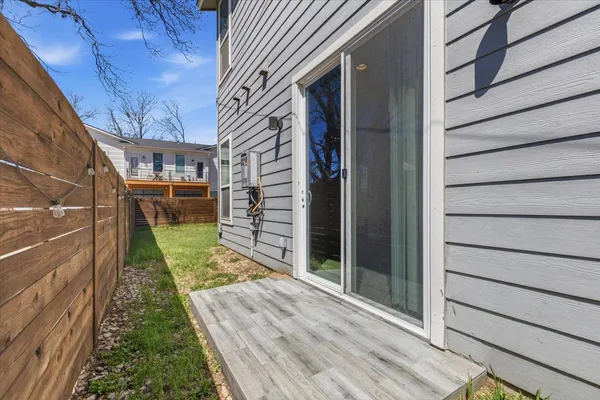 $3,000 | 1114 Walton Lane, Unit A, Austin, TX 78721